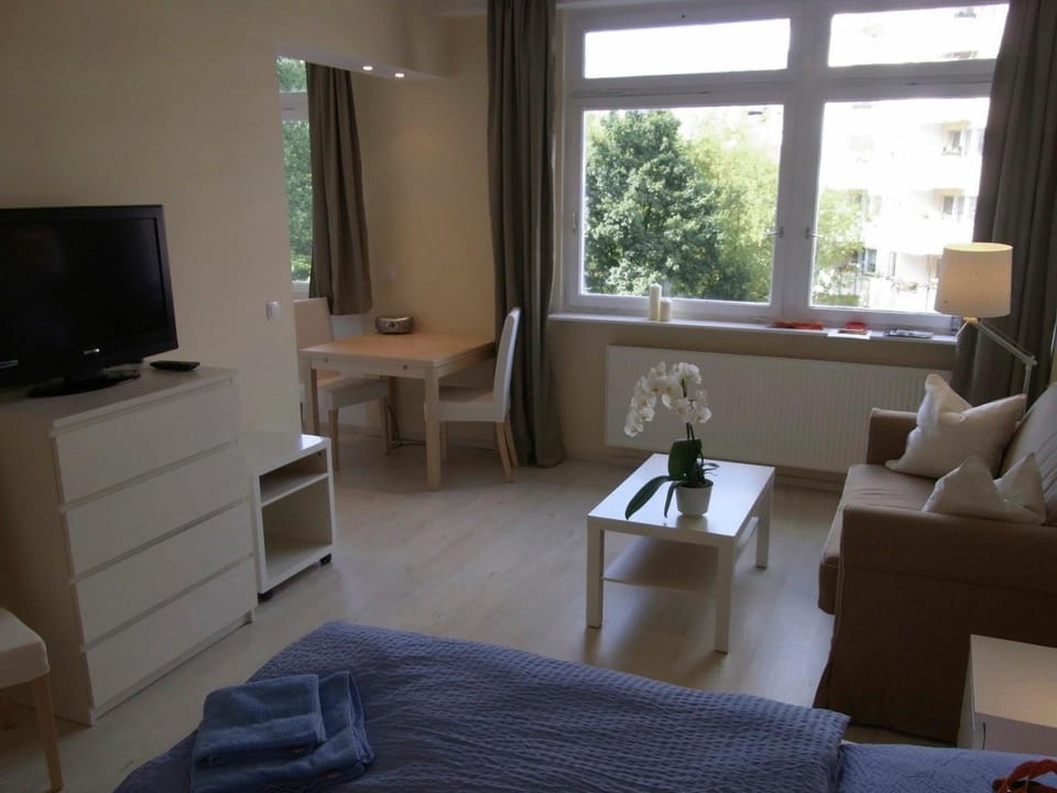 Living room, Bedroom