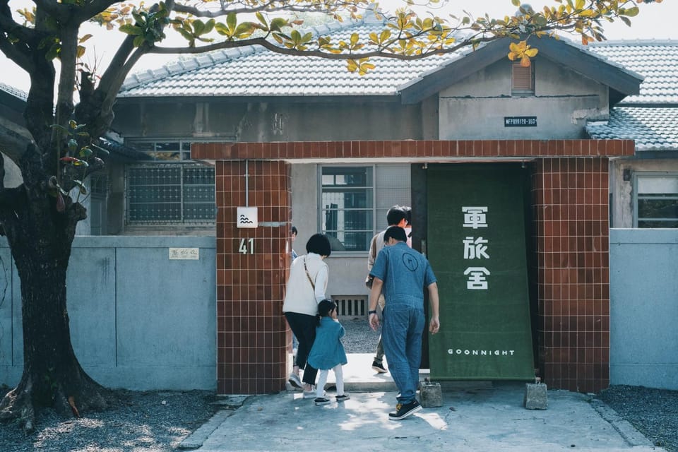 Staff, Facade/entrance, People, Property logo or sign