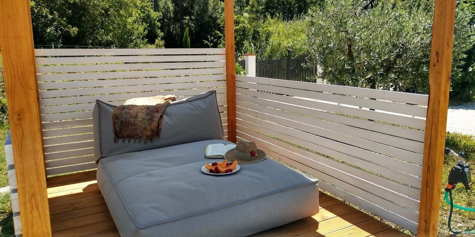 Garden, Seating area, Garden view