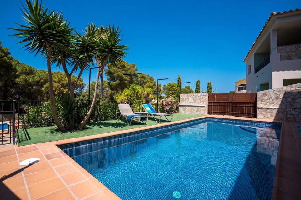 Villa Vuelta Villa in Baix Empordà
