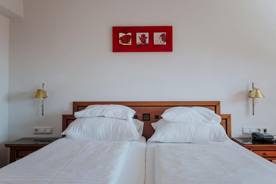 Bed, Photo of the whole room