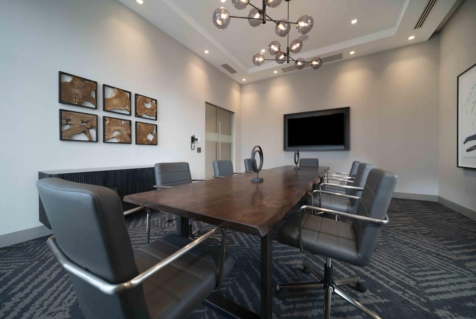 Meeting/conference room