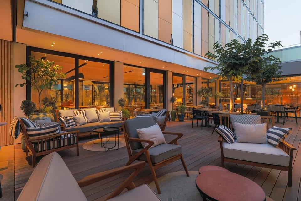 Lounge or bar