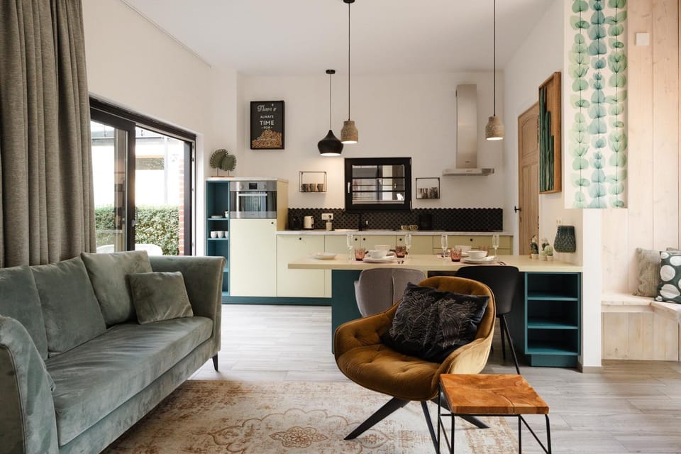 Kitchen or kitchenette, kitchen