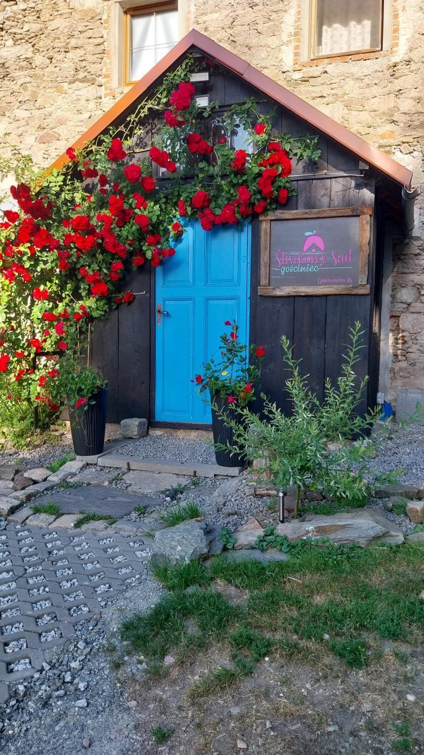 Gościniec Śliwkowy Sad Farm Stay in Lower Silesian Voivodeship