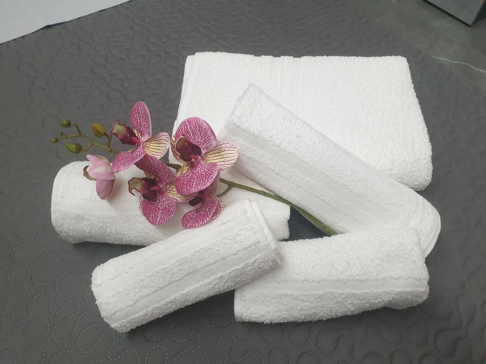 Decorative detail, Bedroom, towels