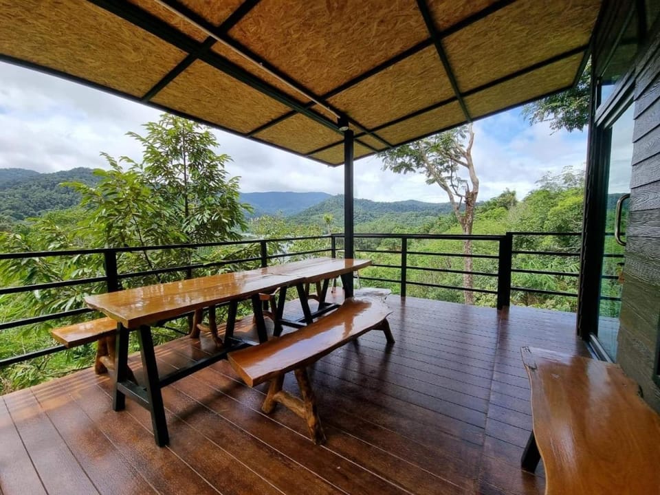 Baanhatsompaen homestay Vacation rental in Thailand