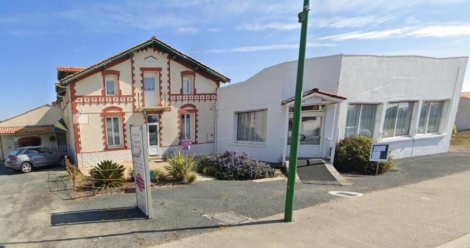 Property building, Parking