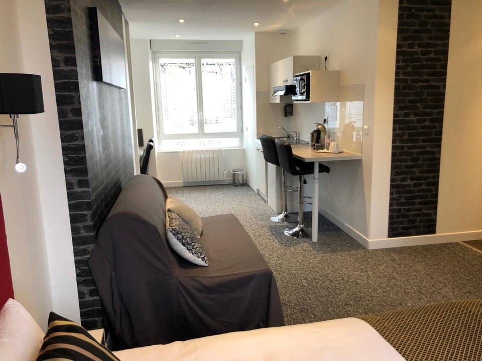 Living room, Photo of the whole room