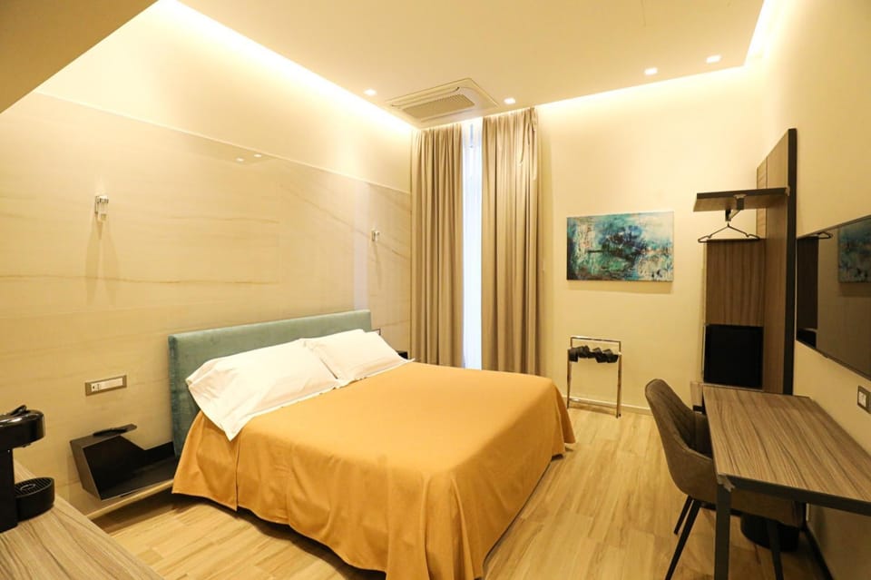 Bed, Bedroom