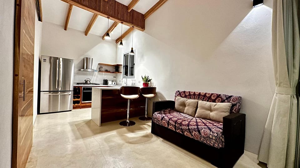 Villas Paraiso Azul Bed and Breakfast in Santa Teresa Beach