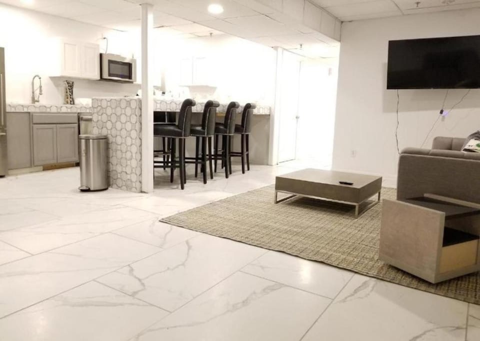 Communal lounge/ TV room, Dining area