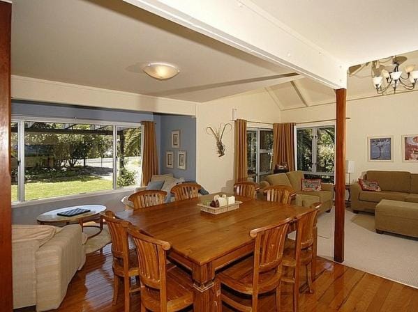 Hibiscus - Matapouri Holiday Home House in Northland