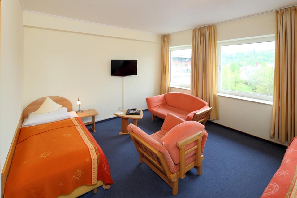 TV and multimedia, Seating area