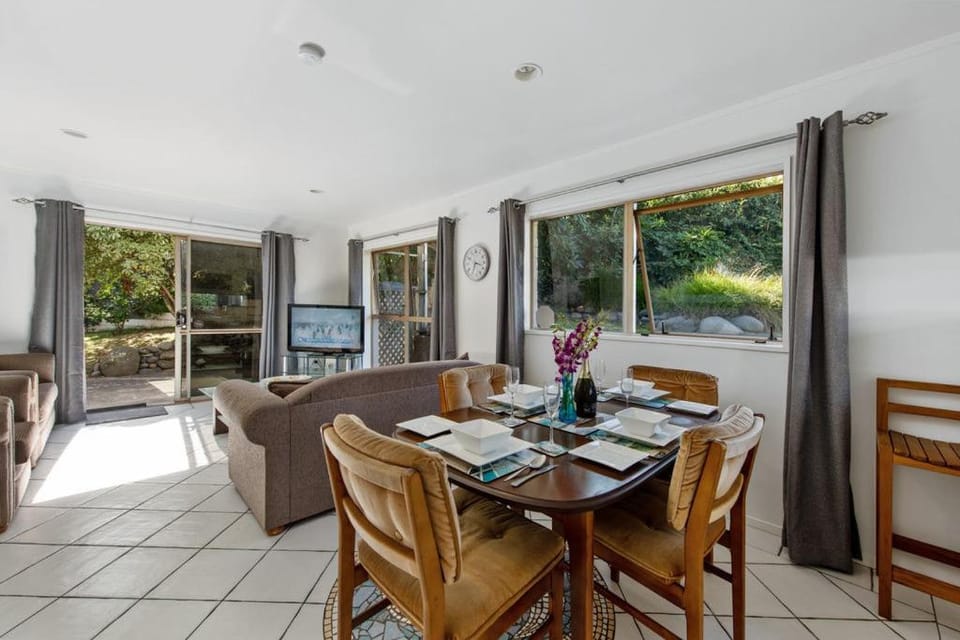 Sandcastles on Tay - Mt Maunganui Holiday Home House in Bay Of Plenty