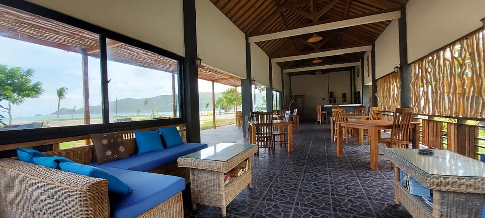 Restaurant/places to eat, Lobby or reception, Lounge or bar, Banquet/Function facilities