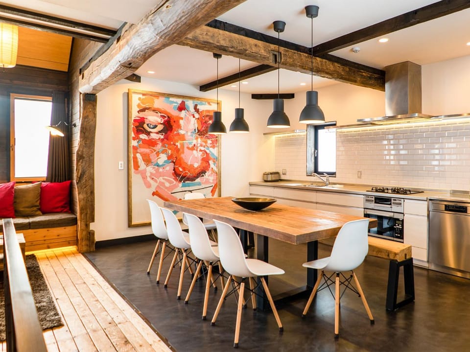 Kitchen or kitchenette, Seating area, Dining area