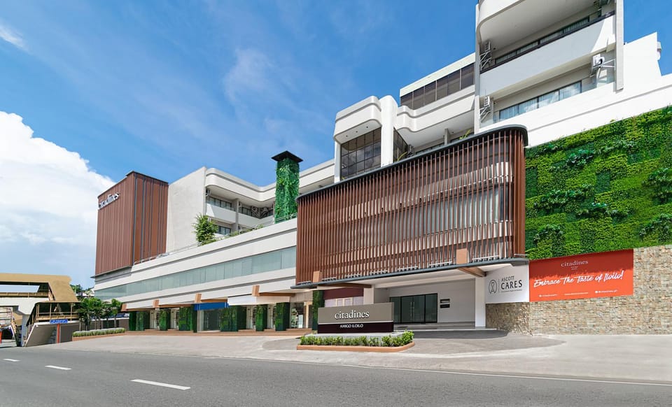 Property building, Day
