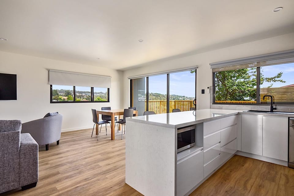 Kitchen or kitchenette, Living room, Dining area