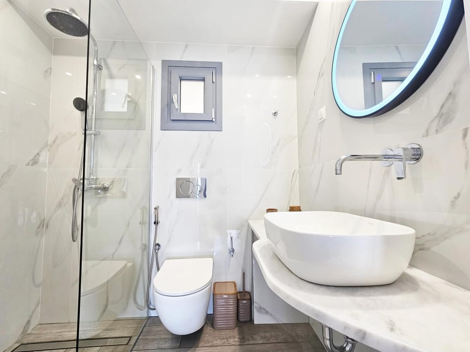 Shower, Toilet, Bathroom