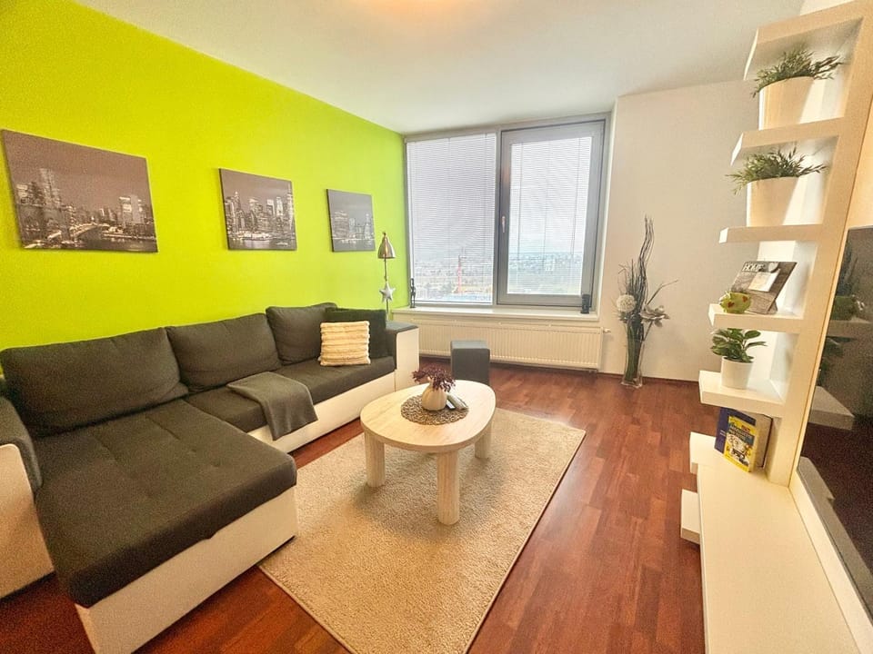 Three towers with parking and nice view Apartment in Bratislava