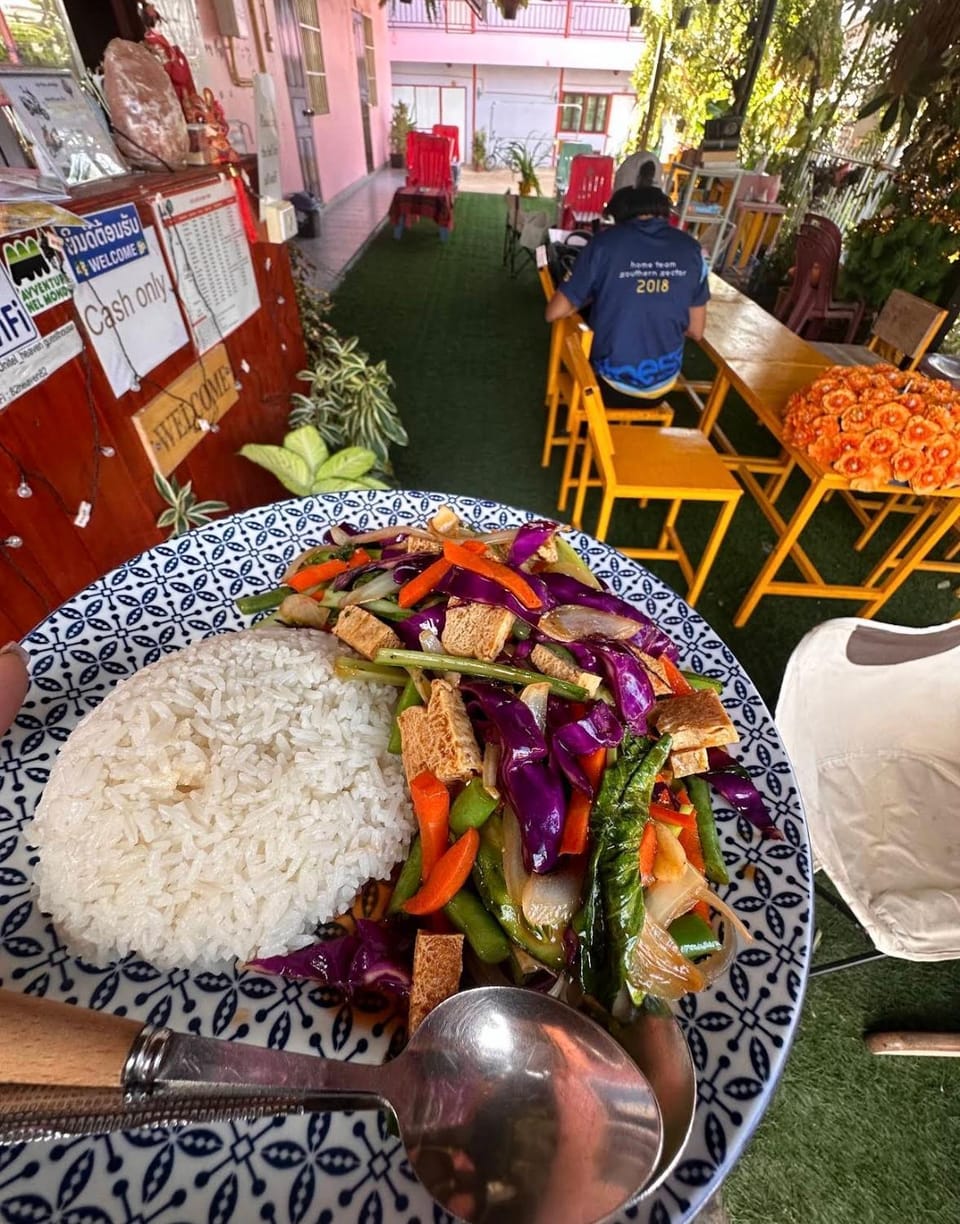 Heaven Guesthouse Hotel in Laos