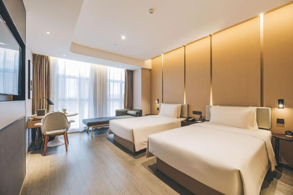 Atour Hotel Chengdu Huayang Metro Station Hotel in Chengdu