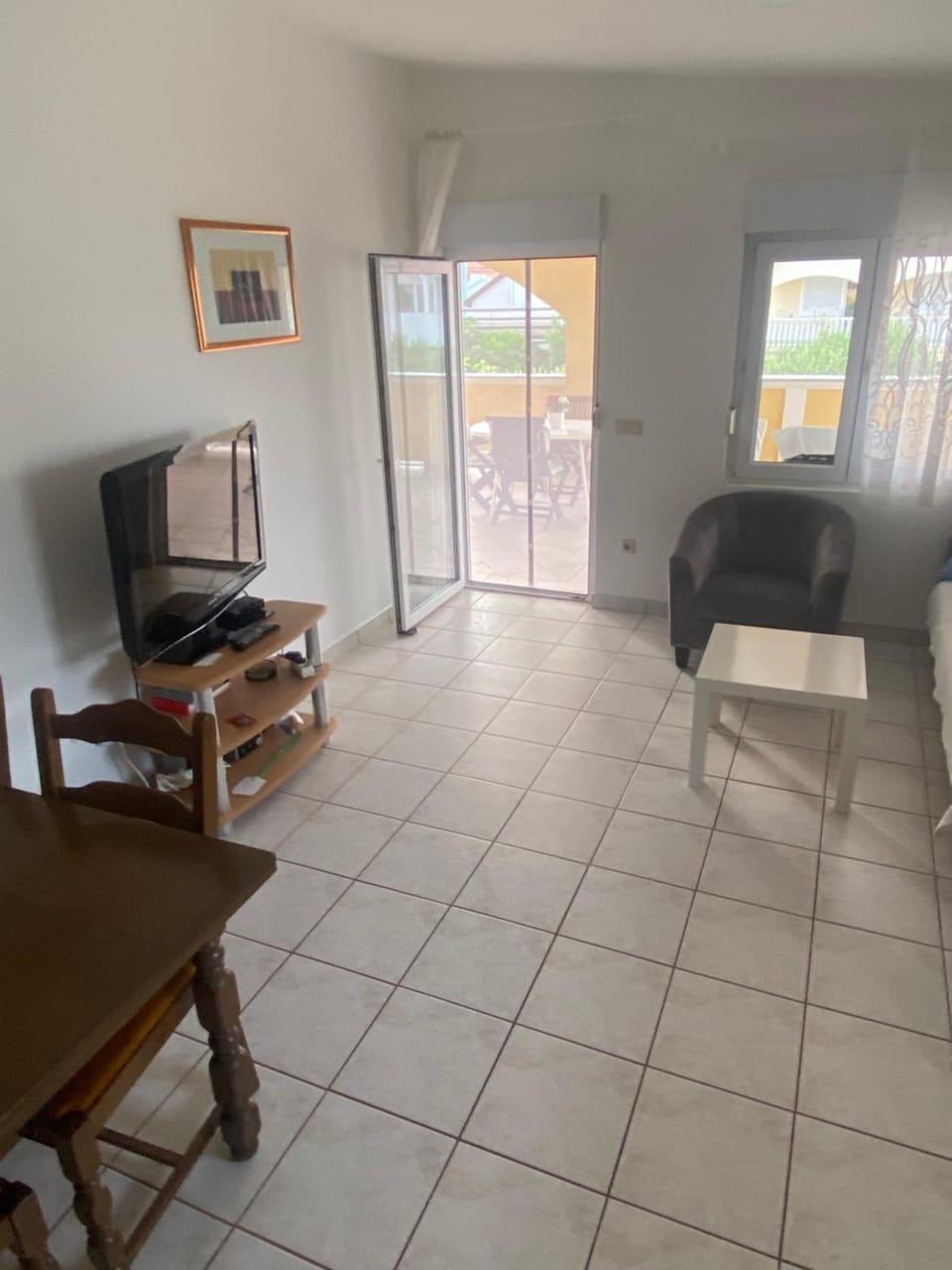 Communal lounge/ TV room, Living room, Seating area