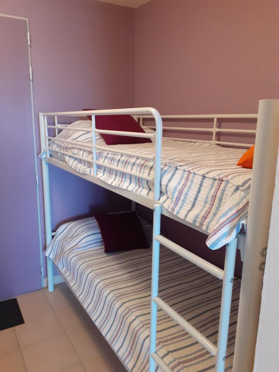 bunk bed