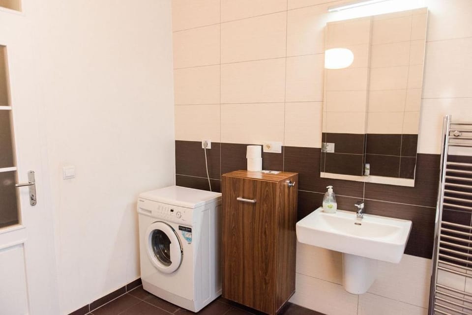 Lion Apartments in historical center, Bratislava Old Town Apartment in Bratislava