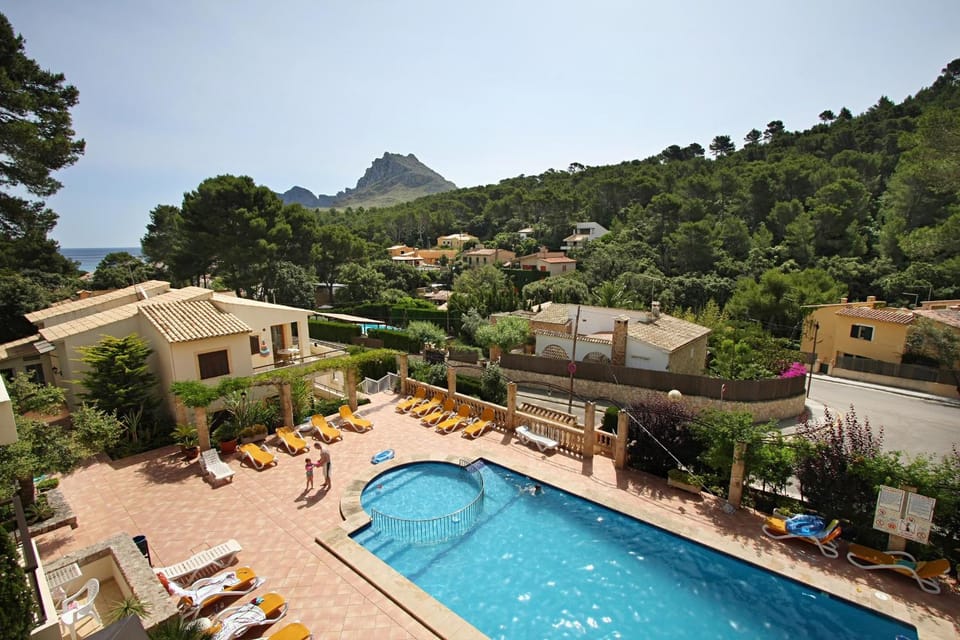 Other, Pool view