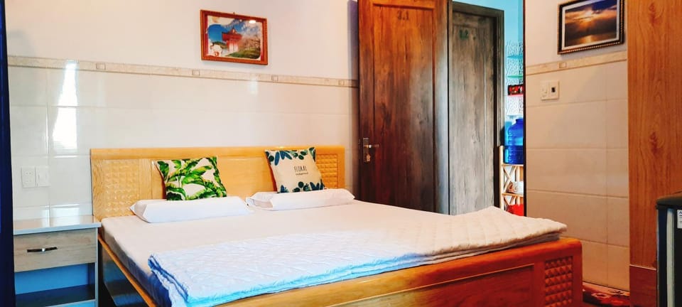 Bedroom, bunk bed