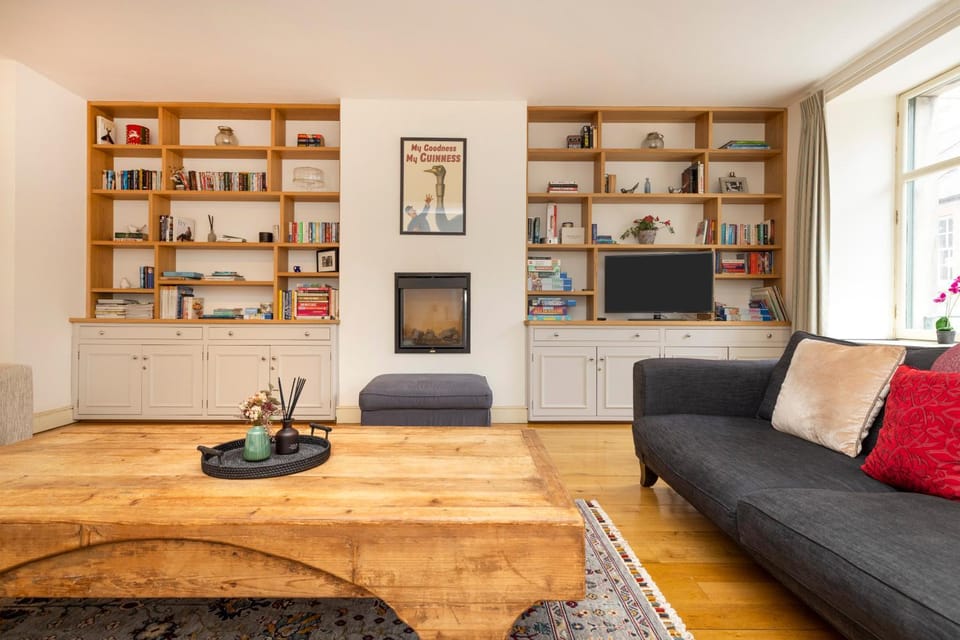 TV and multimedia, Living room, Seating area