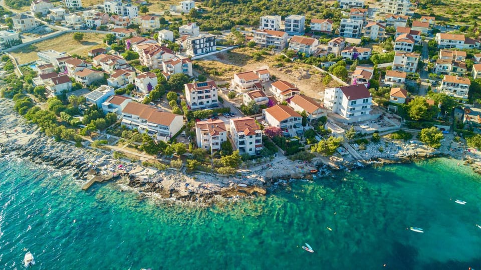 Seaside apartments Polić, Rogoznica Apartment in Šibenik-Knin County, Croatia