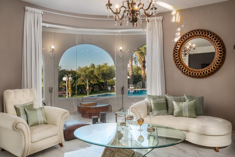 Living room, Seating area