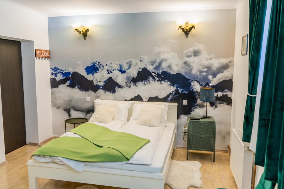Photo of the whole room, Bedroom, towels
