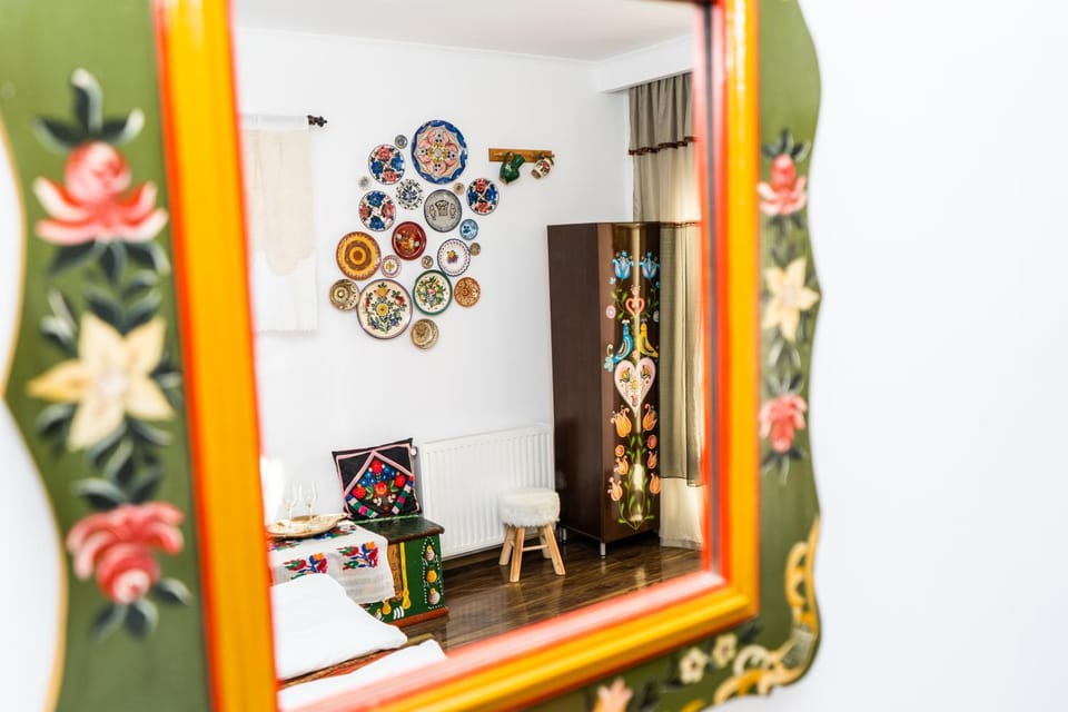 Decorative detail, wardrobe