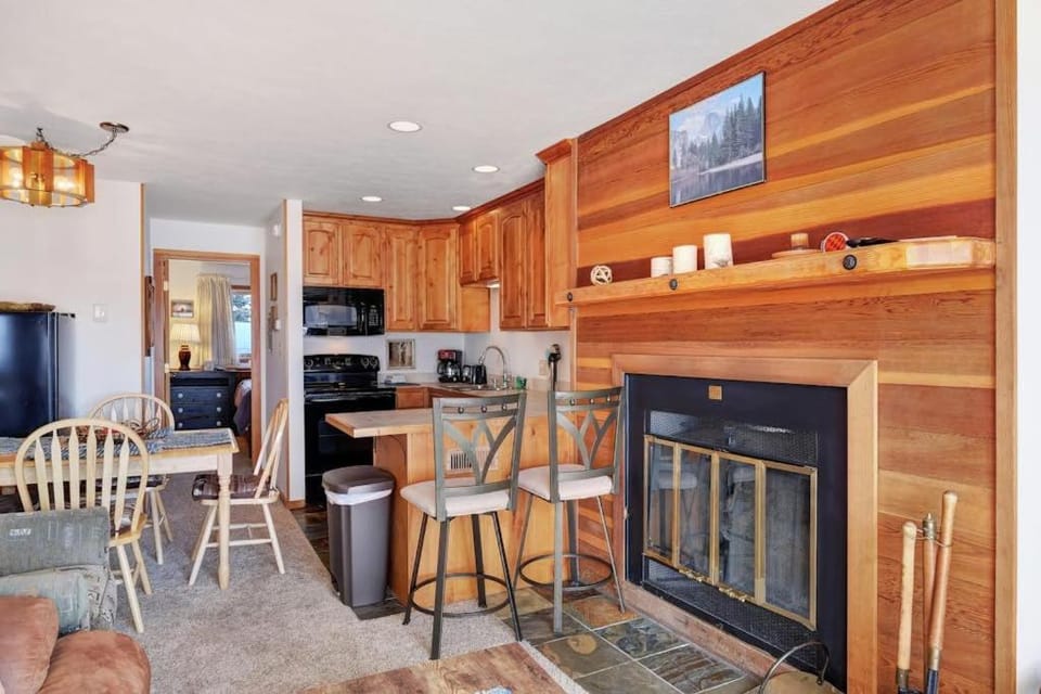 Timber Ridge Condo Apartment in Wildernest