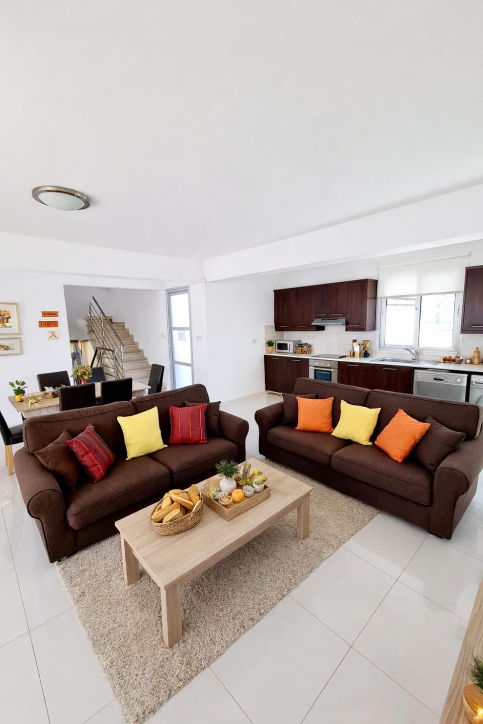 Living room, Dining area, kitchen