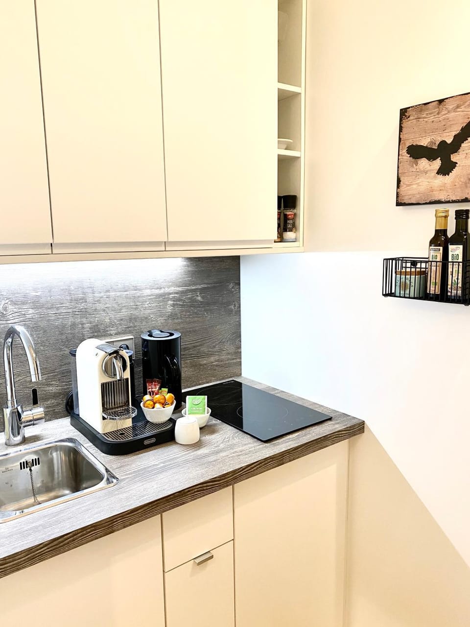 Coffee/tea facilities, Kitchen or kitchenette