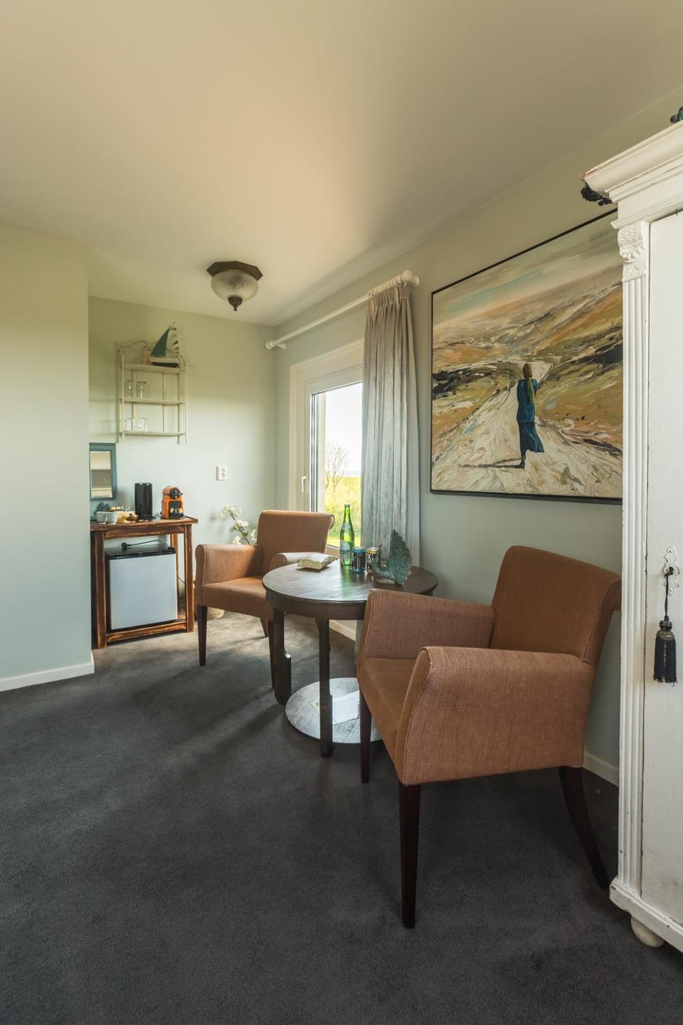 Coffee/tea facilities, Seating area, Bedroom