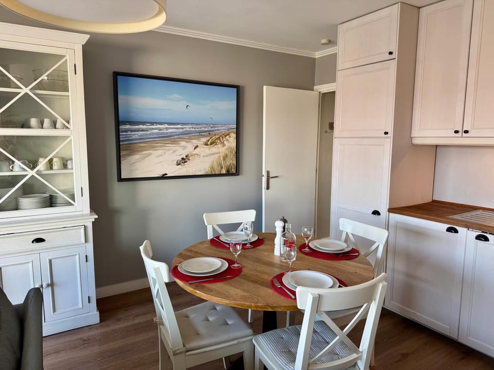 TV and multimedia, Kitchen or kitchenette, Living room, Seating area, Dining area, pet friendly