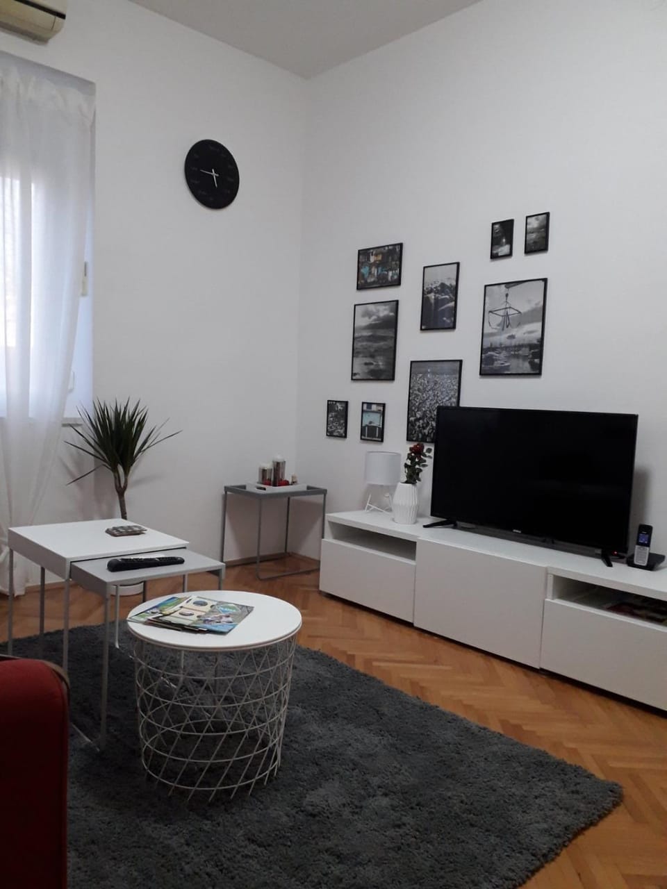 Communal lounge/ TV room, TV and multimedia, Living room