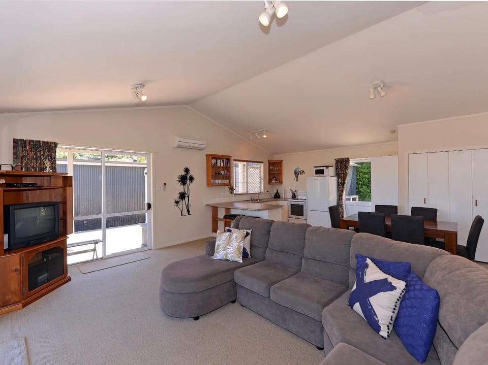 Tuis on Tata - Golden Bay Home Tata Beach House in Tasman District, Tasman, New Zealand