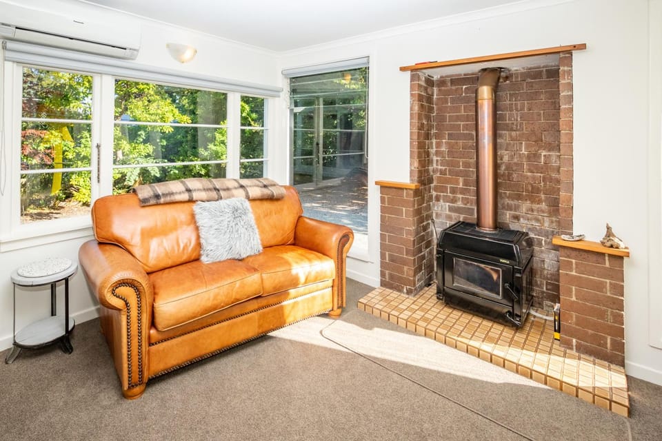 Hop, Skip and Jump to the Lake - Te Anau House House in Te Anau