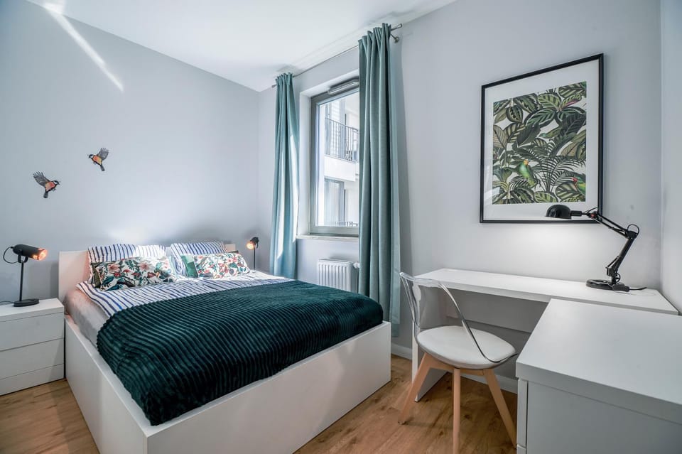 Bed, Photo of the whole room, Decorative detail, Bedroom