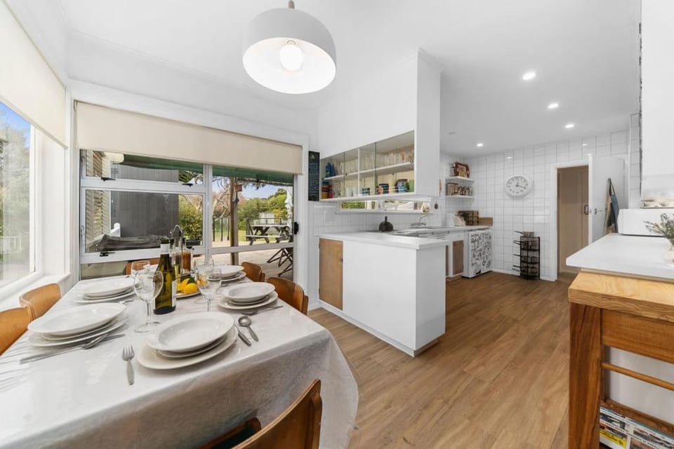 Calapso Cottage - Waikanae Beach Holiday Home House in Wellington Region