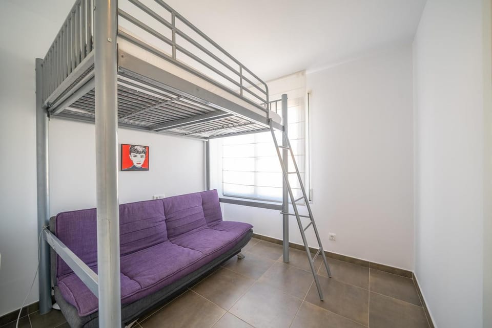 Bed, Bedroom, bunk bed