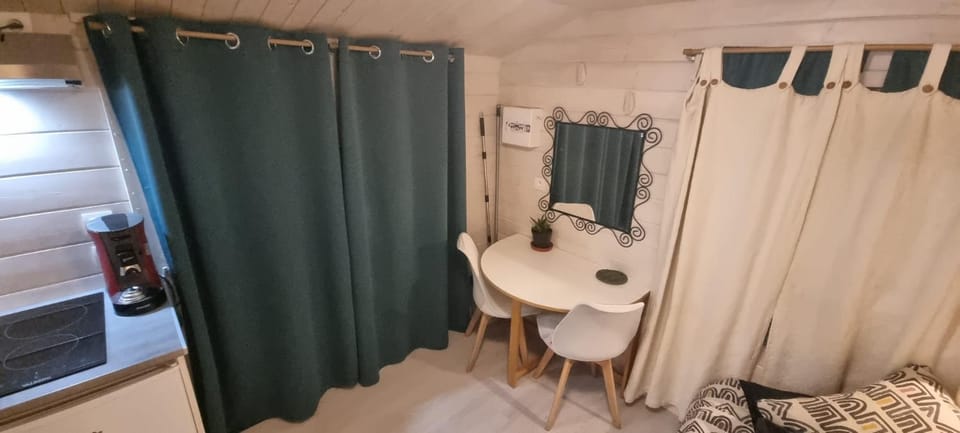 Maison Anthémis Vacation rental in Auvergne-Rhône-Alpes