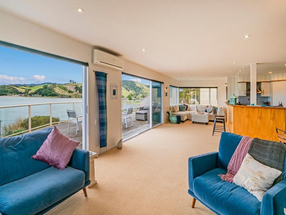 Seaview Serenity- Whitianga Holiday Home House in Whitianga